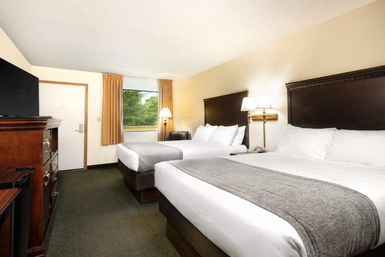 Brookwood Inn Branson Bagian luar foto